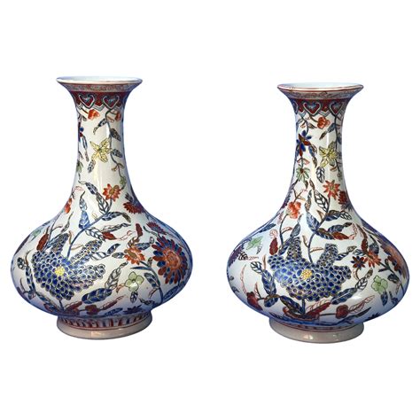 Chinese Vintage Pear Shaped Porcelain Vases - Red and Blue Tongzhi/Qing ...