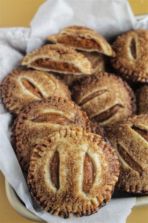 Mini Sweet Potato Pocket Pies With Premade Pie Crust - Homebody Eats