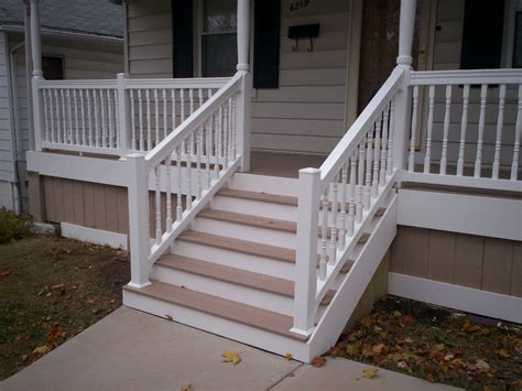 AZEK Front Porch with Vinyl Railings and Columns in St. Louis | Front ...