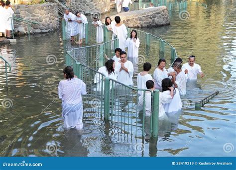 The Ritual Baptism of Christian Pilgrims in the Jordan River Editorial ...