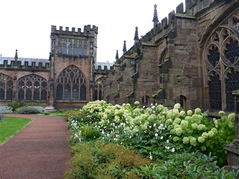 Photographs of Hereford Cathedral, Herefordshire, England: Cloister garden