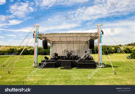 44,719 Field Stage Stock Photos, Images & Photography | Shutterstock