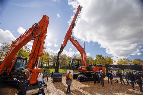 New Hitachi diggers deliver fuel and performance gains | Project Plant