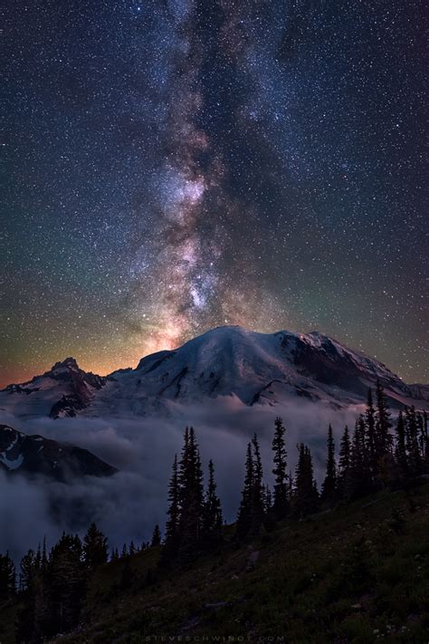 Night sky above Mt. Rainier on a foggy night [OC] [799×1200] – NATUREFULLY