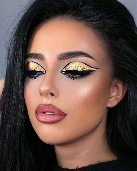 Yellow Eyeshadow Looks To Try Out This Summer