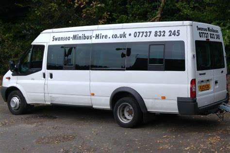 8 Seater Minibus - How Car Specs