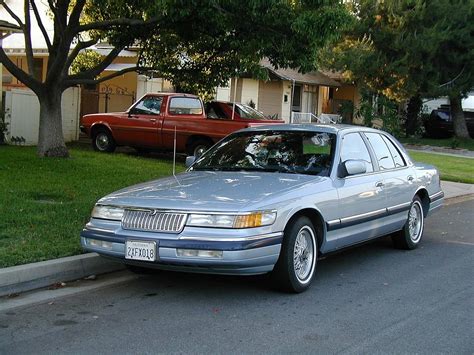 1992 Mercury Grand Marquis GS - Sedan 4.6L V8 auto