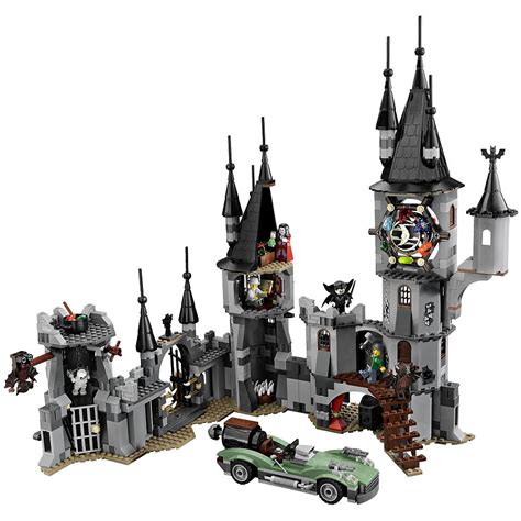 LEGO gosSIP: 100512 LEGO 9468 Vampire Castle box art and pictures