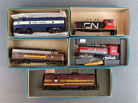 Group of HO Scale Diesel Locomotives - Matthew Bullock Auctioneers