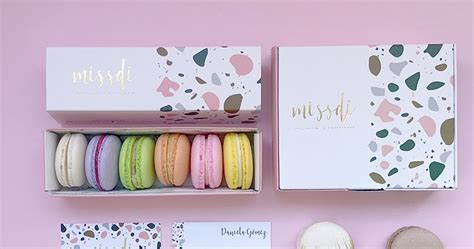 How Macarons Packaging Should be Done to Avoid Any Damage - Unique Packaging Design