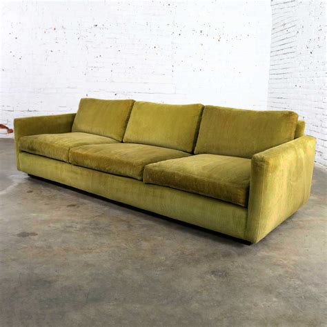 Lawson Style Wide Wale Corduroy Sofa by Milo Baughman for Thayer Coggin – warehouse 414