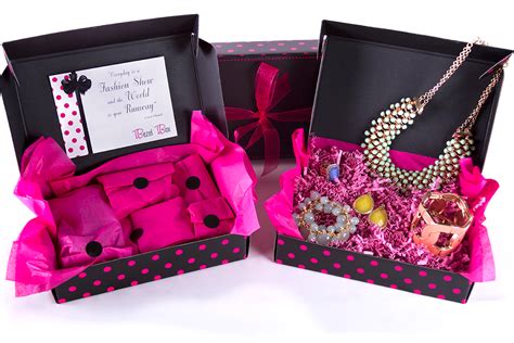 Discover Ultra-Chic Accessories with a Jewelry Subscription Box that Delivers More for Your Money