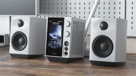 FiiO's R7 Network Player Will Also Drive High-End Headphones & Active Loudspeakers - ecoustics.com