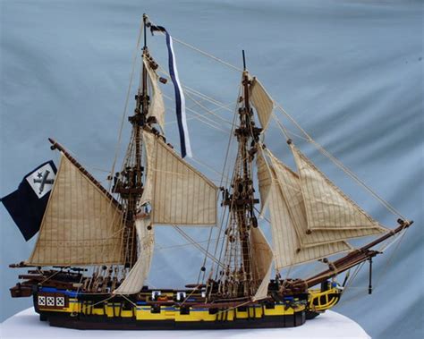 Awesome LEGO Ship MOC with Realistic Sail Rigging