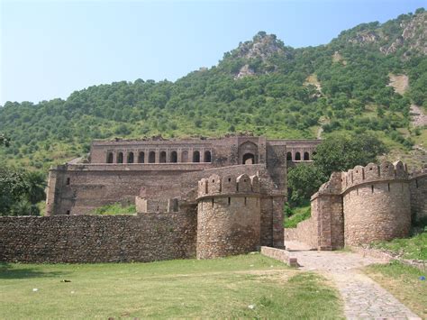 Story of Bhangarh Fort - Most Haunted Fort in India ~ Wendighost