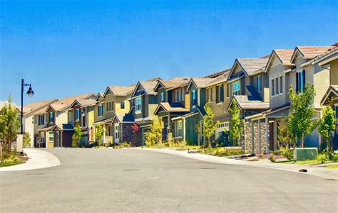 What Is A Tract House? The Most Affordable Housing Development - Vannoy ...