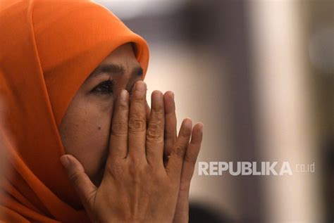 Khofifah: Saya Tetap Dukung Jokowi | Republika Online