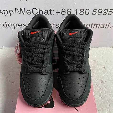 QC please on these Black Pigeon Dunks : r/Repsneakers