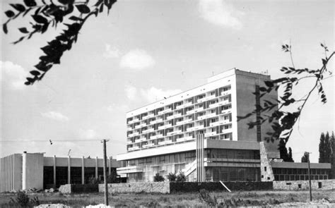 Abandoned Soviet Hotel in Volgograd | Abandoned hotels, Volgograd, Hotel