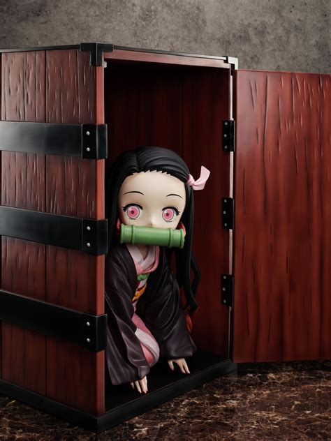 [exclusive] Demon Slayer: Kimetsu no Yaiba - Nezuko in a Box Big Size Figure by F:NEX (FuRyu ...