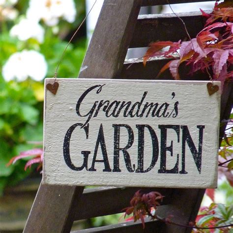 Personalised Vintage Style Garden Sign | Garden signs, Grandmas garden, Hand painted signs