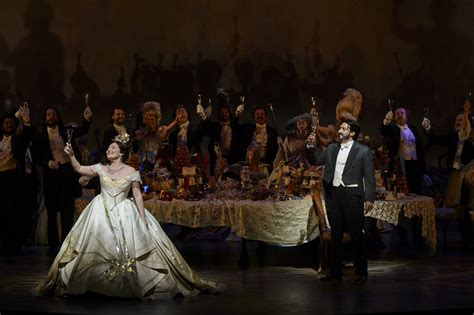 Canadian Opera Company's La Traviata