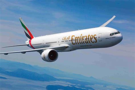 Emirates Boeing 777-300ER | Flight Chic