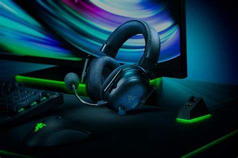 Razer BlackShark V2 Pro Wireless THX Spatial Audio Gaming Headset For PC, PS5, PS4, Switch Black ...