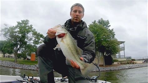 bass fishing logan Martin on a rainy September day - YouTube