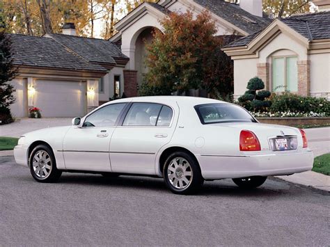 2003 Lincoln Town Car Accessories - CAR ACCESSORIES