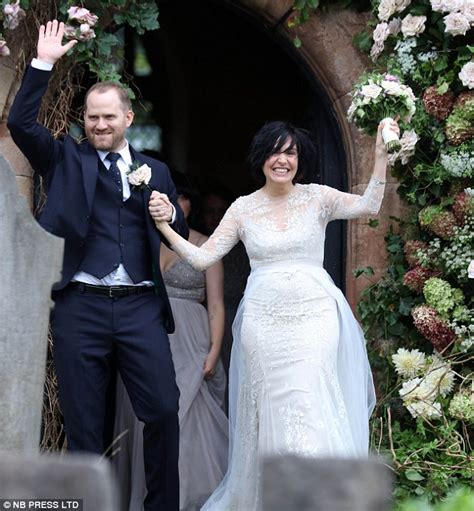 Texas singer Sharleen Spiteri ties the knot with chef Bryn Williams in ...