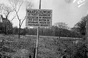 Category:No trespassing signs in the Netherlands - Wikimedia Commons