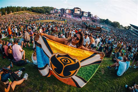 Official Tomorrowland Flag in 2021 | Tomorrowland, Flag, Warm feeling