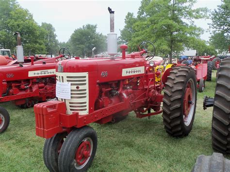 Farmall 450 | Farmall, Old farm equipment, Farm equipment