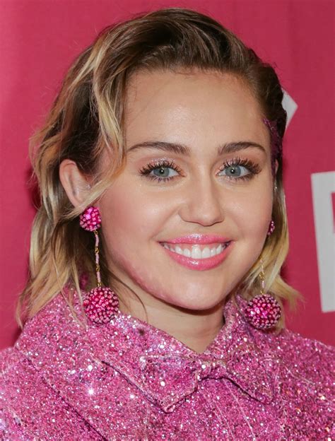 Miley Cyrus Natural Makeup