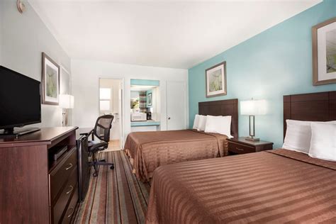 Travelodge by Wyndham Palo Alto Silicon Valley | Palo Alto, CA Hotels