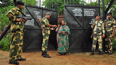 Soaring divisions along India-Bangladesh border fence | Border Disputes ...