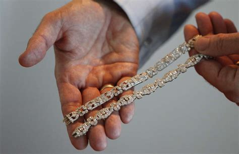 'Antiques Roadshow' jewelry appraiser shares dazzling life