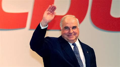 Helmut Kohl Biography