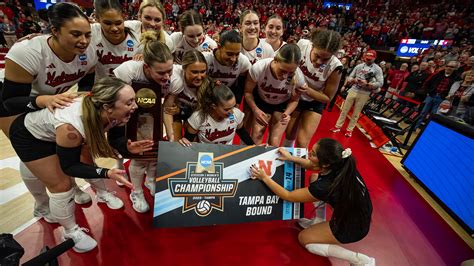 Nebraska falls to Texas in bid for NCAA national volleyball title