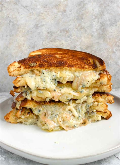 Ultimate Grilled Cheese Sandwich | SoupAddict.com