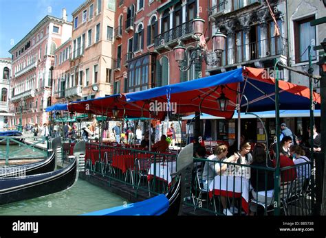 Canalside restaurants, Grand Canal, Venice, Venice Province, Veneto ...