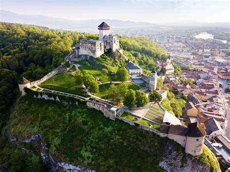 Visit Trenčiansky Hrad, Trenčín | Castle, Royal castles, Sightseeing