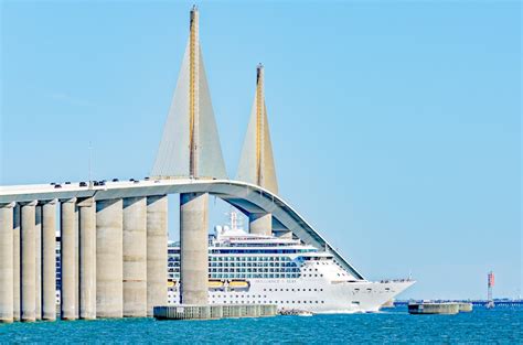 Cruise Ship going under the Sunshine Skyway Bridge | International ...