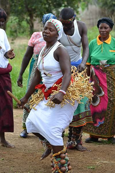 Mooba dance of the Lenje ethnic group of Central Province of Zambia - intangible heritage ...