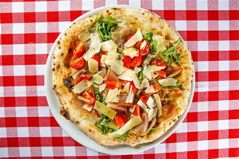 Best Pizza in Naples, FL: 11 Top Pizzerias! (2025)