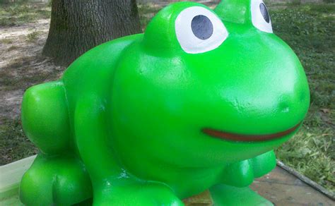 3D Toy Frog – 20″x20″x24″ | Imagine Factory, LLC