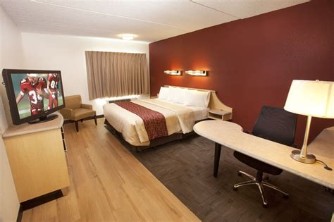 Discount Coupon for Red Roof Inn El Paso East in El Paso, Texas - Save Money!