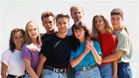 'Beverly Hills, 90210' Turns 25: What You Never Knew About the Show ...