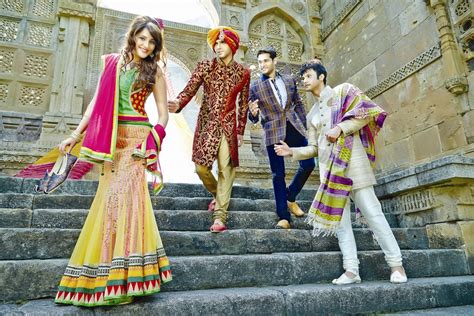 Traditional Dresses and Fashion Culture across different Indian States ...